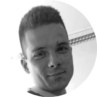 Tadejeva izkušnja z osebnim trenerjem Dušanom – strokovna podpora pri treningih, prehrani, okrevanju po operaciji in napredku tudi v času zaprtih fitnesov.